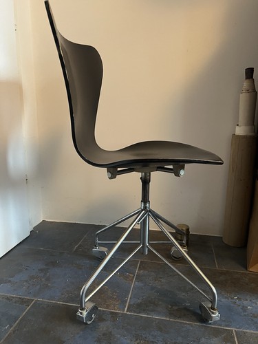 Fritz hansen 3117 arne - fritz,
